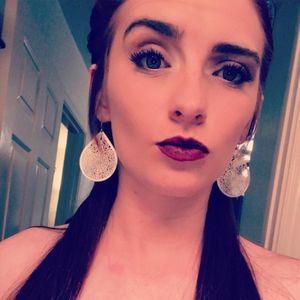 Meet your Posher, Carissa